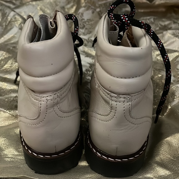 ZARA Girls’ Lace-Up Leather Combat Hiking Boots Cream Color Booties EU 35/US 3.5 - Picture 3 of 14